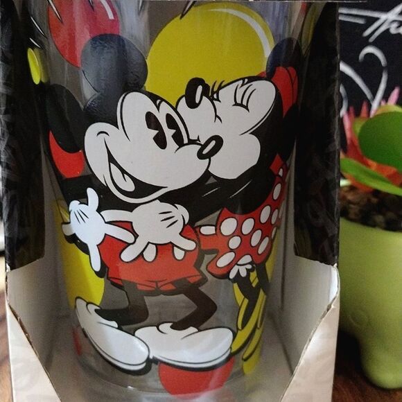 Disney Mickey Minnie Mouse Kiss Print 16oz Pint Glass Tumbler NWT - Picture 6 of 16